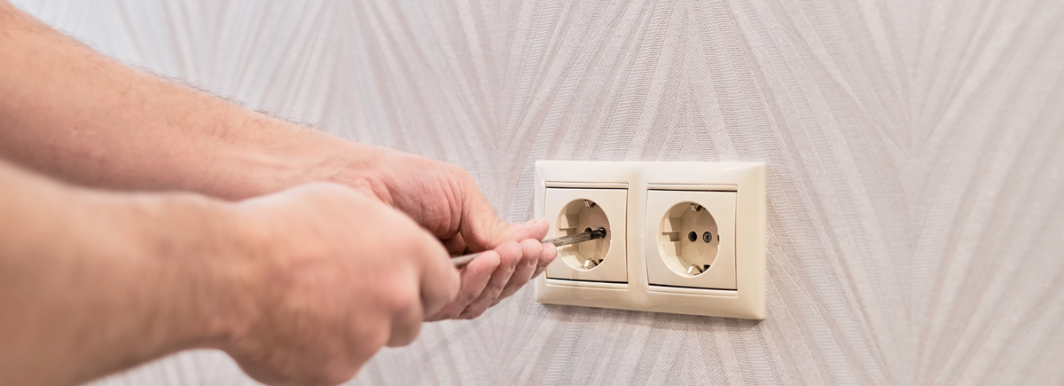 how-to-install-electrical-outlet-lower-your-cost-with-smart-outlet